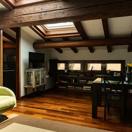 Domus - Magnifiche Residenze San Fermo Apartment Verona
