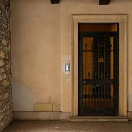 Magnifiche Residenze San Fermo - Domus Verona * Verona